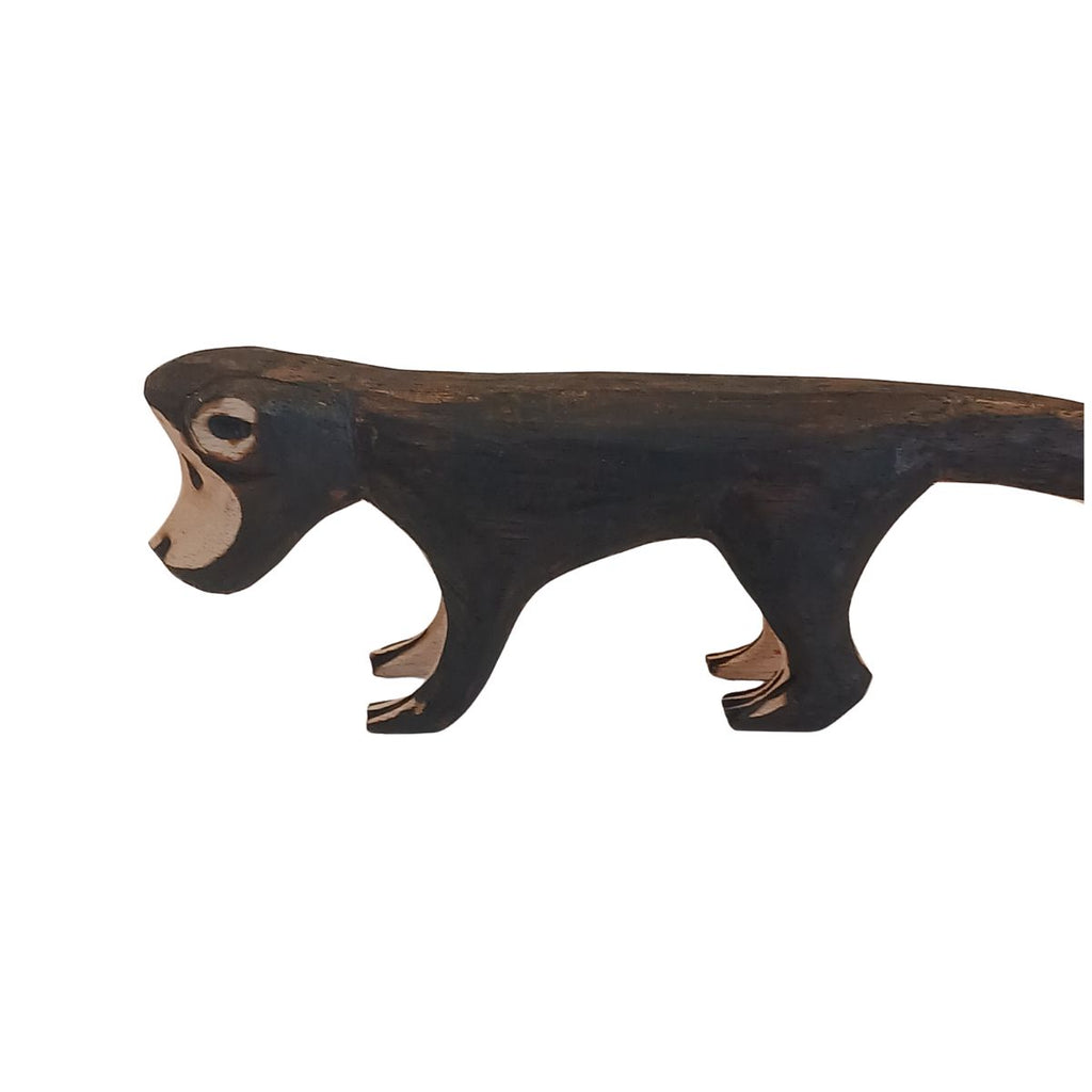 Macaco Entalhado em Madeira | Arte Indígena Autêntica